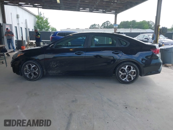 2020 Kia Forte LXS with VIN 3KPF24AD5LE141476, listed as a IAAI auction lot 42118736 with 138,959 mi miles. Bid and sale history available at carsss.com. Image 15.