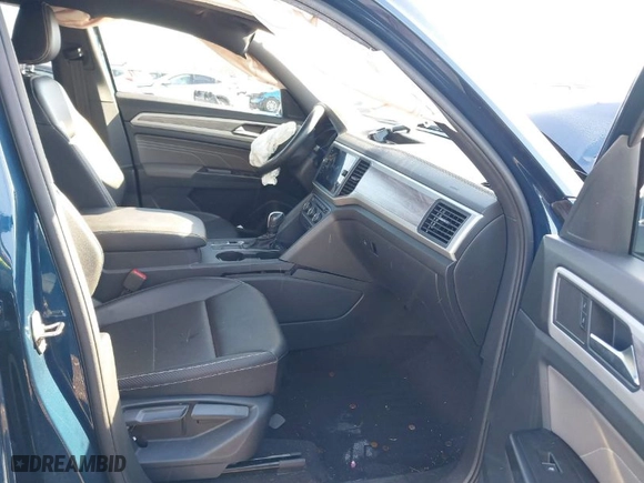 2021 Volkswagen Atlas Cross Sport 3.6L V6 SE w/Technology with VIN 1V2JE2CA5MC206701, listed as a IAAI auction lot 41165558 with 52,631 mi miles. Bid and sale history available at carsss.com. Image 5.