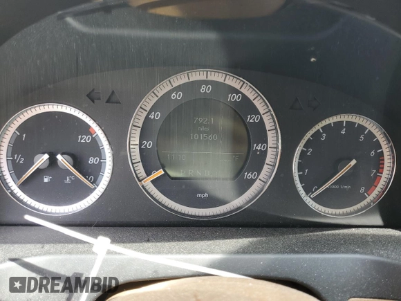2008 Mercedes-Benz C 300 Sport z VIN WDDGF54X68R015021, wystawiony jako Copart lot #54089575 z przebiegiem 101 560 mil mil oraz Czysty tytuł • Clean title. Historia ofert i sprzedaży dostępna na DreamBid. Obrazek 9.