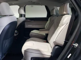 2021 Hyundai Palisade Limited z VIN KM8R5DHE5MU204142, wystawiony jako Copart lot #55079005 z przebiegiem 32 197 mil mil oraz Szkody całkowita. Historia ofert i sprzedaży dostępna na DreamBid. Obrazek 11.