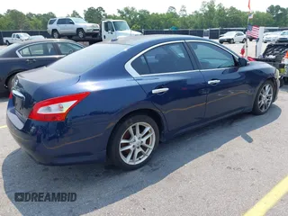 2011 Nissan Maxima SV z VIN 1N4AA5AP7BC843677, wystawiony jako IAAI lot #42407646 z przebiegiem 131 640 mil mil oraz . Historia ofert i sprzedaży dostępna na DreamBid. Obrazek 4.