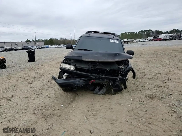 2005 Chevrolet Tahoe Z71 with VIN 1GNEC13T05R272325, listed as a Copart auction lot 39280284 with 155,434 mi miles and Salvage Title. Bid and sale history available at carsss.com. Image 11.
