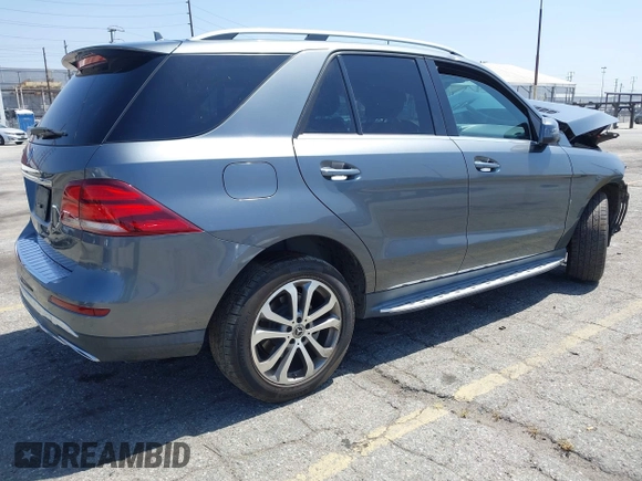 2018 Mercedes-Benz GLE 350 z VIN 4JGDA5JB2JB042375, wystawiony jako IAAI lot #42515119 z przebiegiem 64 269 mil mil oraz . Historia ofert i sprzedaży dostępna na DreamBid. Obrazek 4.