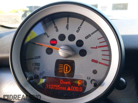 2009 MINI Hardtop S with VIN WMWMF73509TW82466, listed as a IAAI auction lot 42056740 with 113,755 mi miles and . Bid and sale history available at DreamBid. Image 7.