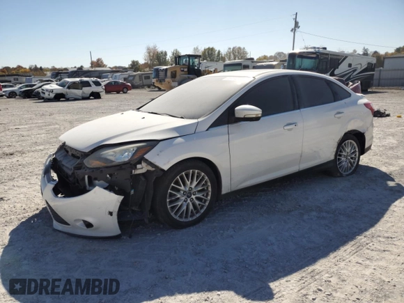2014 Ford Focus Titanium with VIN 1FADP3J20EL122447, listed as a Copart auction lot 75774344 with 188,413 mi miles and Salvage Title. Bid and sale history available at carsss.com. Image 1.