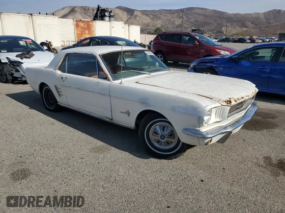 1966 Ford Mustang z VIN 6R07T150972, wystawiony jako Copart lot #43465275 z przebiegiem 27 105 mil mil oraz Czysty tytuł • Clean title. Historia ofert i sprzedaży dostępna na DreamBid. Obrazek 4.