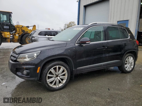 2013 Volkswagen Tiguan SE z VIN WVGBV7AX3DW544490, wystawiony jako Copart lot #52632675 z przebiegiem 149 170 mil mil oraz Czysty tytuł • Clean title. Historia ofert i sprzedaży dostępna na DreamBid. Obrazek 1.