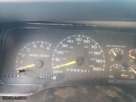 1998 Chevrolet Tahoe with VIN 3GNEK18R1WG135184, listed as a Copart auction lot 77635704 with 225,016 mi miles and Salvage Title. Bid and sale history available at carsss.com. Image 9.