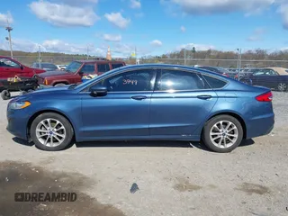 2019 Ford Fusion SE with VIN 3FA6P0HD3KR230962, listed as a IAAI auction lot 42053949 with 89,598 mi miles. Bid and sale history available at carsss.com. Image 14.