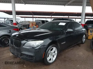 2011 BMW 7 Series 750Li xDrive z VIN WBAKC8C5XBC431840, wystawiony jako IAAI lot #41789528 z przebiegiem Nie podano mil oraz . Historia ofert i sprzedaży dostępna na DreamBid. Obrazek 2.