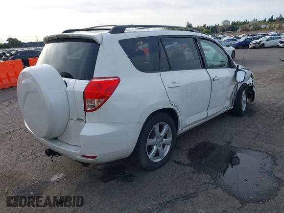 2007 Toyota RAV4 Limited with VIN JTMBD31VX75102959, listed as a IAAI auction lot 42010934 with 208,403 mi miles. Bid and sale history available at carsss.com. Image 4.
