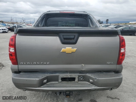 2007 Chevrolet Avalanche LTZ with VIN 3GNFK12317G213232, listed as a Copart auction lot 49803444 with 293,872 mi miles and Clean Title. Bid and sale history available at carsss.com. Image 6.