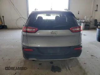 2017 Jeep Cherokee Limited with VIN 1C4PJMDB4HW543326, listed as a Copart auction lot 46492365 with 121,668 mi miles and Salvage title. Bid and sale history available at DreamBid. Image 6.