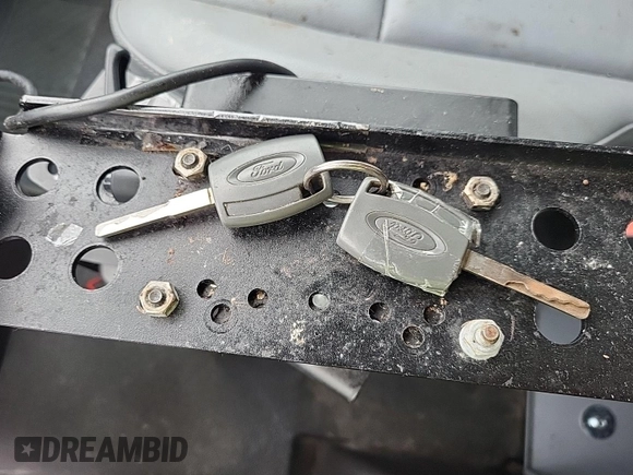 2016 Ford Transit Cargo с VIN 1FTYE1YM2GKB19264, выставлен на аукционе IAAI как лот 42559430 с пробегом 291 290 миль миль и . История ставок и продаж доступна на DreamBid. Изображение 19.