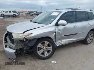 2013 Toyota Highlander Limited with VIN 5TDDK3EH9DS181923, listed as a IAAI auction lot 42139593 with 320,605 mi miles and . Bid and sale history available at DreamBid. Image 6.