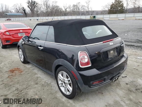 2012 MINI Convertible S z VIN WMWZP3C59CT250929, wystawiony jako Copart lot #46238105 z przebiegiem 109 042 mil mil oraz Czysty tytuł • Clean title. Historia ofert i sprzedaży dostępna na DreamBid. Obrazek 2.