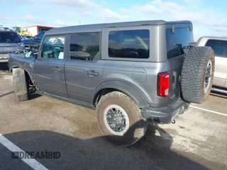 2023 Ford Bronco with VIN 1FMEE5DPXPLB15849, listed as a IAAI auction lot 41105645 with 39,736 mi miles. Bid and sale history available at carsss.com. Image 3.