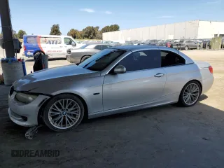 2011 BMW 3 Series 335i z VIN WBADX7C57BE578967, wystawiony jako Copart lot #54270885 z przebiegiem 76 628 mil mil oraz Czysty tytuł • Clean title. Historia ofert i sprzedaży dostępna na DreamBid. Obrazek 1.