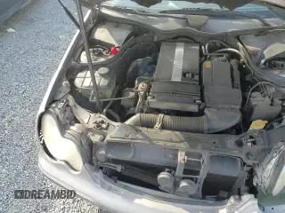 2003 Mercedes-Benz C 230 Kompressor z VIN WDBRF40J83A498208, wystawiony jako Copart lot #82316794 z przebiegiem 253 174 mil mil oraz Szkoda całkowita • Salvage title. Historia ofert i sprzedaży dostępna na DreamBid. Obrazek 13.