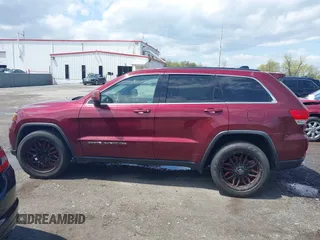 2017 Jeep Grand Cherokee Laredo with VIN 1C4RJEAG4HC965368, listed as a IAAI auction lot 42034698 with 110,152 mi miles. Bid and sale history available at carsss.com. Image 14.