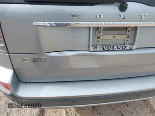 2011 Volvo XC90 I6 z VIN YV4952CY8B1574460, wystawiony jako IAAI lot #42304333 z przebiegiem 194 600 mil mil oraz . Historia ofert i sprzedaży dostępna na DreamBid. Obrazek 6.