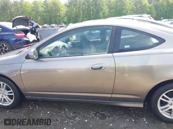 2006 Acura RSX z VIN JH4DC54826S000454, wystawiony jako IAAI lot #42118593 z przebiegiem 247 331 mil mil oraz . Historia ofert i sprzedaży dostępna na DreamBid. Obrazek 14.
