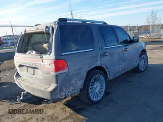 2017 Lincoln Navigator Reserve with VIN 5LMJJ2LTXHEL03846, listed as a IAAI auction lot 41365460 with 178,982 mi miles and . Bid and sale history available at DreamBid. Image 4.