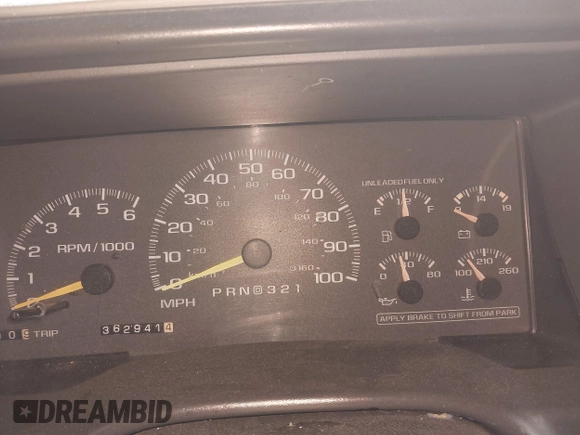 1999 Chevrolet Suburban z VIN 3GNFK16R8XG144067, wystawiony jako IAAI lot #42433835 z przebiegiem 362 941 mil mil oraz . Historia ofert i sprzedaży dostępna na DreamBid. Obrazek 7.