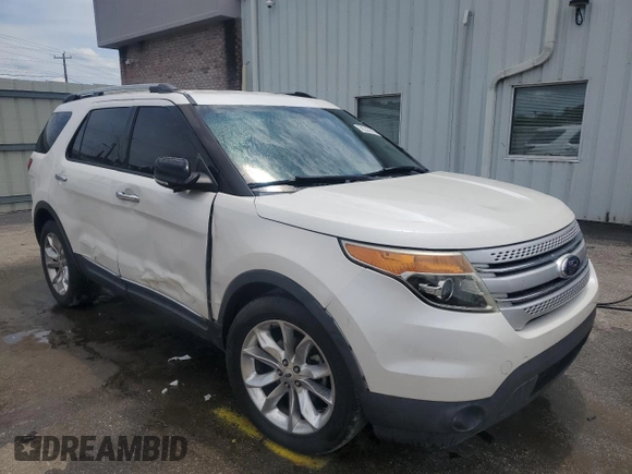2012 Ford Explorer XLT with VIN 1FMHK7D85CGA71434, listed as a Copart auction lot 56243915 with 196,163 mi miles and Salvage title. Bid and sale history available at DreamBid. Image 4.