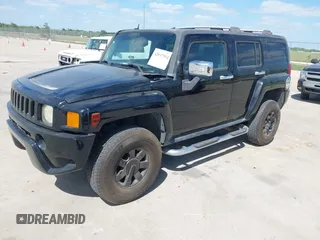 2006 Hummer H3 with VIN 5GTDN136968101615, listed as a IAAI auction lot 42037554 with 123,501 mi miles. Bid and sale history available at carsss.com. Image 2.