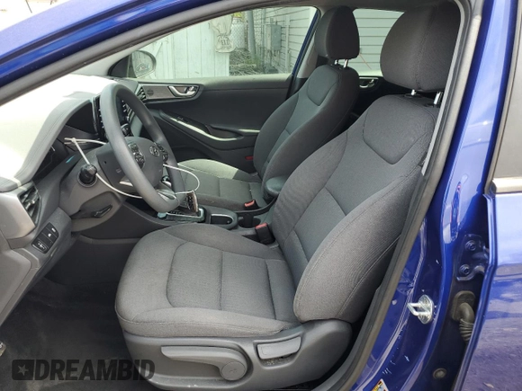 2020 Hyundai Ioniq Blue с VIN KMHC65LC6LU186070, выставлен на аукционе Copart как лот 57393055 с пробегом 102 280 миль миль и Списание • Salvage title. История ставок и продаж доступна на DreamBid. Изображение 7.