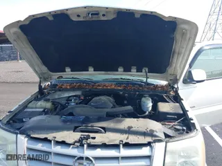 2005 Cadillac Escalade with VIN 1GYEC63T55R114823, listed as a IAAI auction lot 41931065 with 1 mi miles. Bid and sale history available at carsss.com. Image 10.
