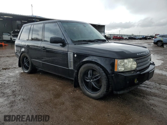 2006 Land Rover Range Rover SC z VIN SALMF13426A215380, wystawiony jako Copart lot #56039795 z przebiegiem 136 873 mil mil oraz Szkoda całkowita • Salvage title. Historia ofert i sprzedaży dostępna na DreamBid. Obrazek 4.