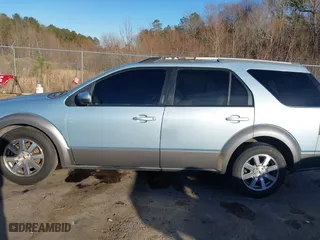 2008 Ford Taurus X SEL with VIN 1FMDK02W58GA33572, listed as a IAAI auction lot 41386299 with 174,484 mi miles. Bid and sale history available at carsss.com. Image 15.