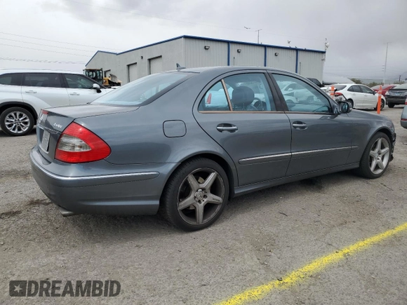 2009 Mercedes-Benz E 350 Luxury z VIN WDBUF87X79B382884, wystawiony jako Copart lot #51075285 z przebiegiem 157 410 mil mil oraz Szkoda całkowita • Salvage title. Historia ofert i sprzedaży dostępna na DreamBid. Obrazek 3.