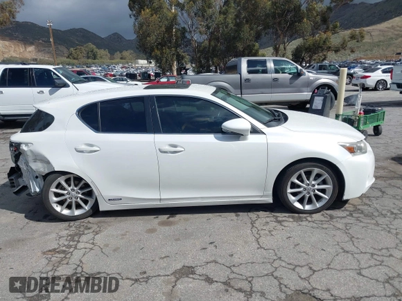 2012 Lexus CT CT 200h with VIN JTHKD5BHXC2075227, listed as a IAAI auction lot 41740583 with 129,412 mi miles and . Bid and sale history available at carsss.com. Image 13.