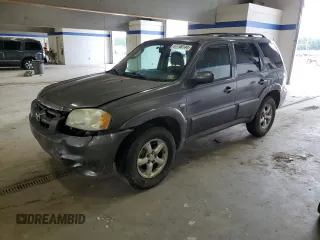 2005 Mazda Tribute S with VIN 4F2CZ96115KM59847, listed as a Copart auction lot 67740144 with 217,053 mi miles and Salvage Title. Bid and sale history available at carsss.com. Image 1.