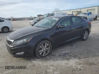 2013 Kia Optima EX z VIN 5XXGN4A73DG219249, wystawiony jako Copart lot #89008845 z przebiegiem 122 686 mil mil oraz Szkoda całkowita • Salvage title. Historia ofert i sprzedaży dostępna na DreamBid. Obrazek 1.