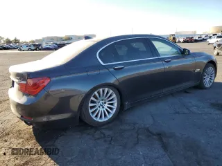 2011 BMW 7 Series 750Li xDrive with VIN WBAKC8C53BC432795, listed as a Copart auction lot 42381105 with 123,835 mi miles and Clean Title. Bid and sale history available at carsss.com. Image 3.