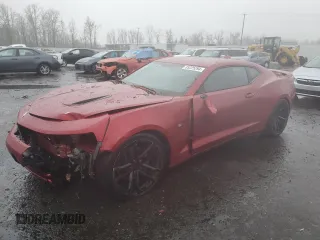 2017 Chevrolet Camaro 2SS z VIN 1G1FH1R70H0180156, wystawiony jako Copart lot #85225294 z przebiegiem 67 879 mil mil oraz Szkoda całkowita • Salvage title. Historia ofert i sprzedaży dostępna na DreamBid. Obrazek 1.