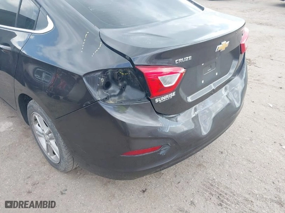 2017 Chevrolet Cruze LT with VIN 1G1BE5SM2H7269636, listed as a IAAI auction lot 41505861 with NaN miles. Bid and sale history available at carsss.com. Image 18.