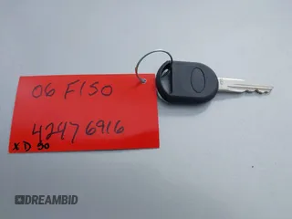 2006 Ford F-150 XLT z VIN 1FTPW14V06FB66713, wystawiony jako IAAI lot #42476916 z przebiegiem 155 509 mil mil oraz . Historia ofert i sprzedaży dostępna na DreamBid. Obrazek 11.