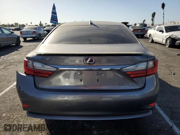 2016 Lexus ES 300h z VIN JTHBW1GG1G2123920, wystawiony jako Copart lot #76981894 z przebiegiem 131 119 mil mil oraz Szkoda całkowita • Salvage title. Historia ofert i sprzedaży dostępna na DreamBid. Obrazek 6.