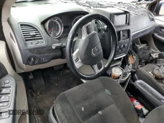 2017 Dodge Grand Caravan SE z VIN 2C4RDGBG2HR755893, wystawiony jako Copart lot #56722045 z przebiegiem Nie podano mil oraz Szkoda całkowita • Salvage title. Historia ofert i sprzedaży dostępna na DreamBid. Obrazek 8.