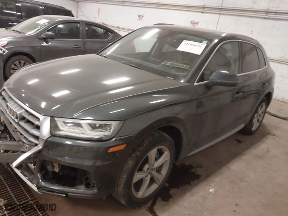 2020 Audi Q5 Premium Plus with VIN WA1BNAFY0L2013198, listed as a IAAI auction lot 41088696 with 71,334 mi miles. Bid and sale history available at carsss.com. Image 2.
