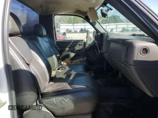 2004 Chevrolet Silverado 1500 Work Truck with VIN 1GCEC14T94Z334469, listed as a Copart auction lot 47420335 with 222,497 mi miles and Salvage Title. Bid and sale history available at carsss.com. Image 10.