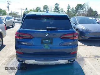 2021 BMW X5 sDrive40i with VIN 5UXCR4C03M9F14479, listed as a IAAI auction lot 41884878 with 1 mi miles. Bid and sale history available at carsss.com. Image 16.