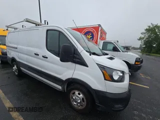 2021 Ford Transit Cargo with VIN 1FTBR2YG5MKA85326, listed as a IAAI auction lot 42626663 with 127,211 mi miles and . Bid and sale history available at DreamBid. Image 1.