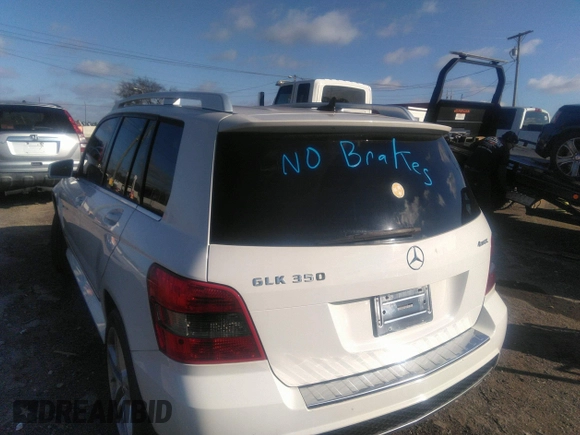 2010 Mercedes-Benz GLK GLK 350 with VIN WDCGG8HB5AF505748, listed as a IAAI auction lot 40982801 with 172,371 mi miles. Bid and sale history available at carsss.com. Image 6.