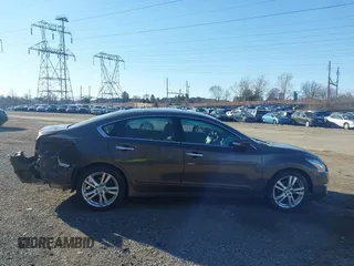 2015 Nissan Altima SL z VIN 1N4BL3AP6FC204134, wystawiony jako IAAI lot #41752752 z przebiegiem 138 754 mil mil oraz . Historia ofert i sprzedaży dostępna na DreamBid. Obrazek 13.